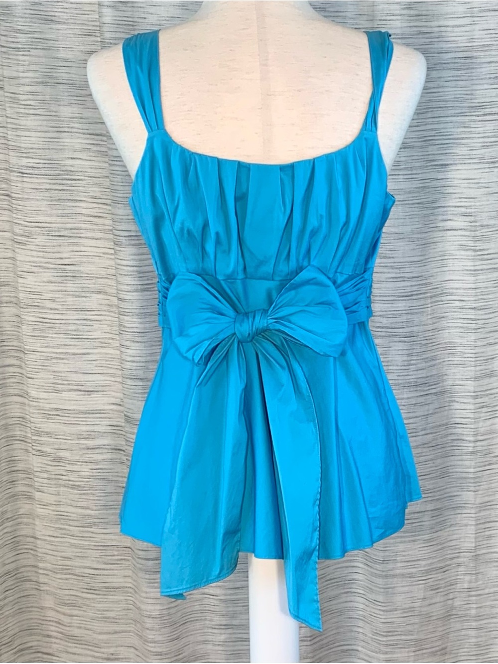 Ann Taylor sky blue sleeveless top. - Picture 11 of 16